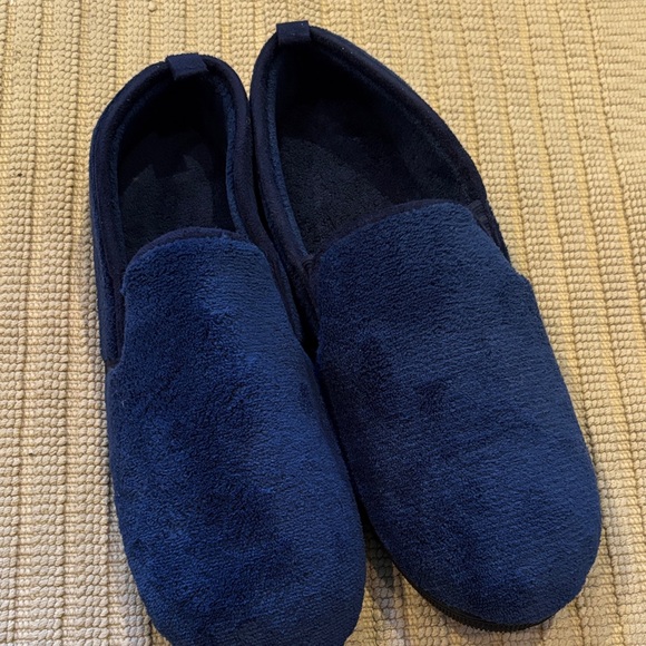 Isotoner Men's Navy Plush Slippers XXL 13-14